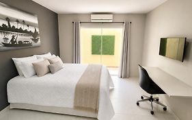 Apartamento com área externa a 15 min da Praia de Ponta Negra